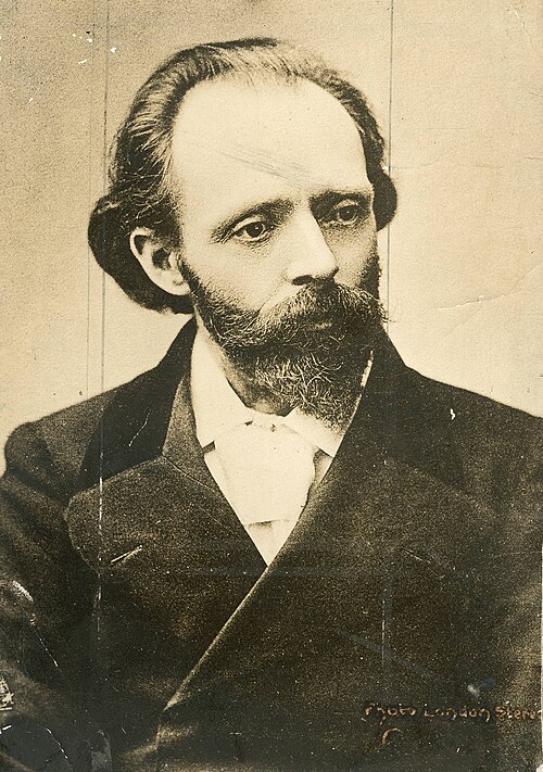 Portrait: Hall Caine
