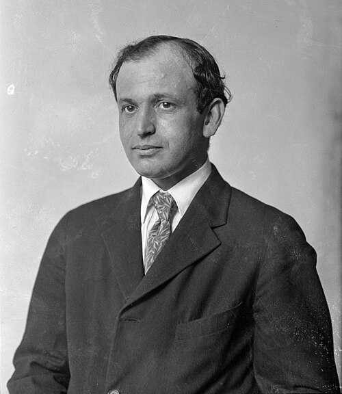 Portrait: James Oppenheim