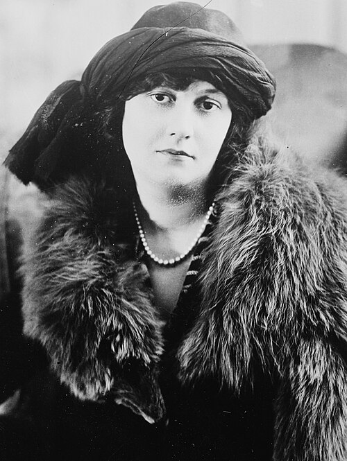 Portrait: Elizabeth Bibesco