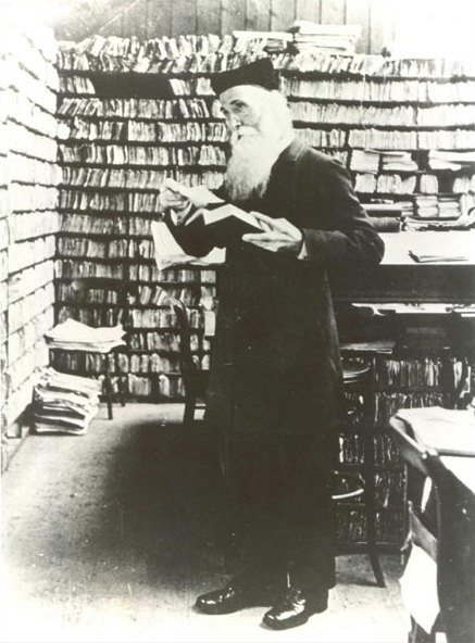 Portrait: James Augustus Henry Murray