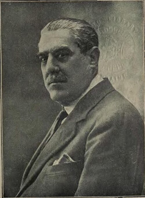 Portrait: Emilio Bobadilla