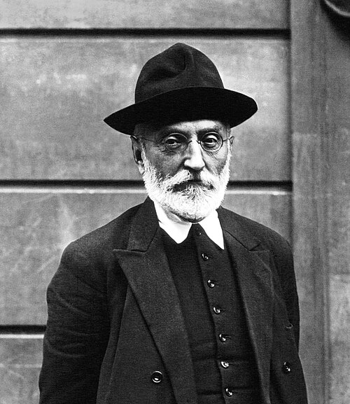 Portrait: Miguel de Unamuno