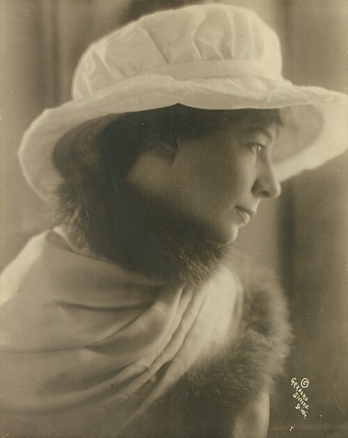 Portrait: Sara Teasdale