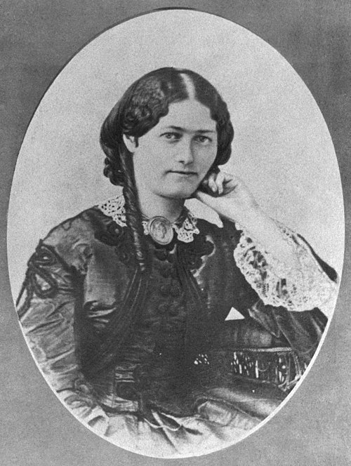 Portrait: Clémence Royer