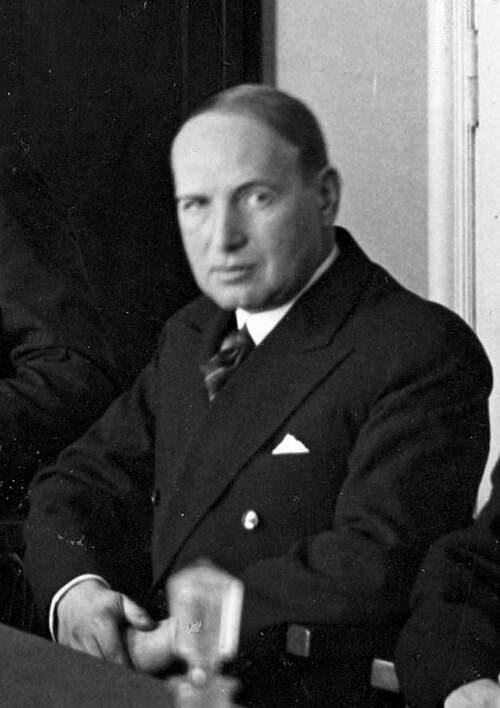 Portrait: Leon Pomirowski