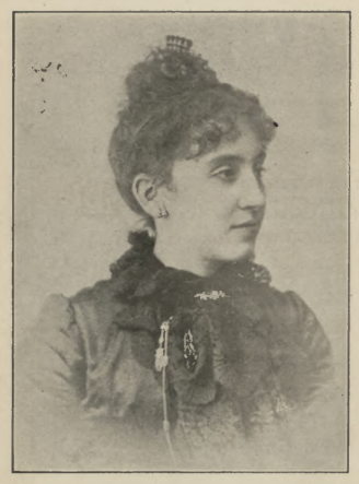 Portrait: Maria Feio