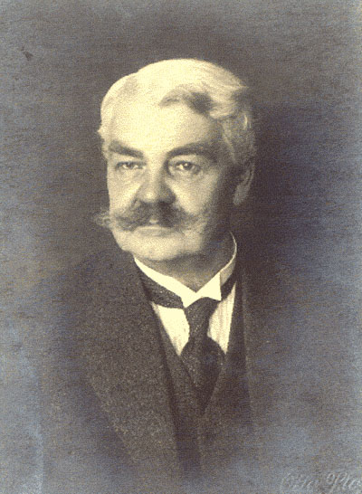 Portrait: Richard Skowronnek